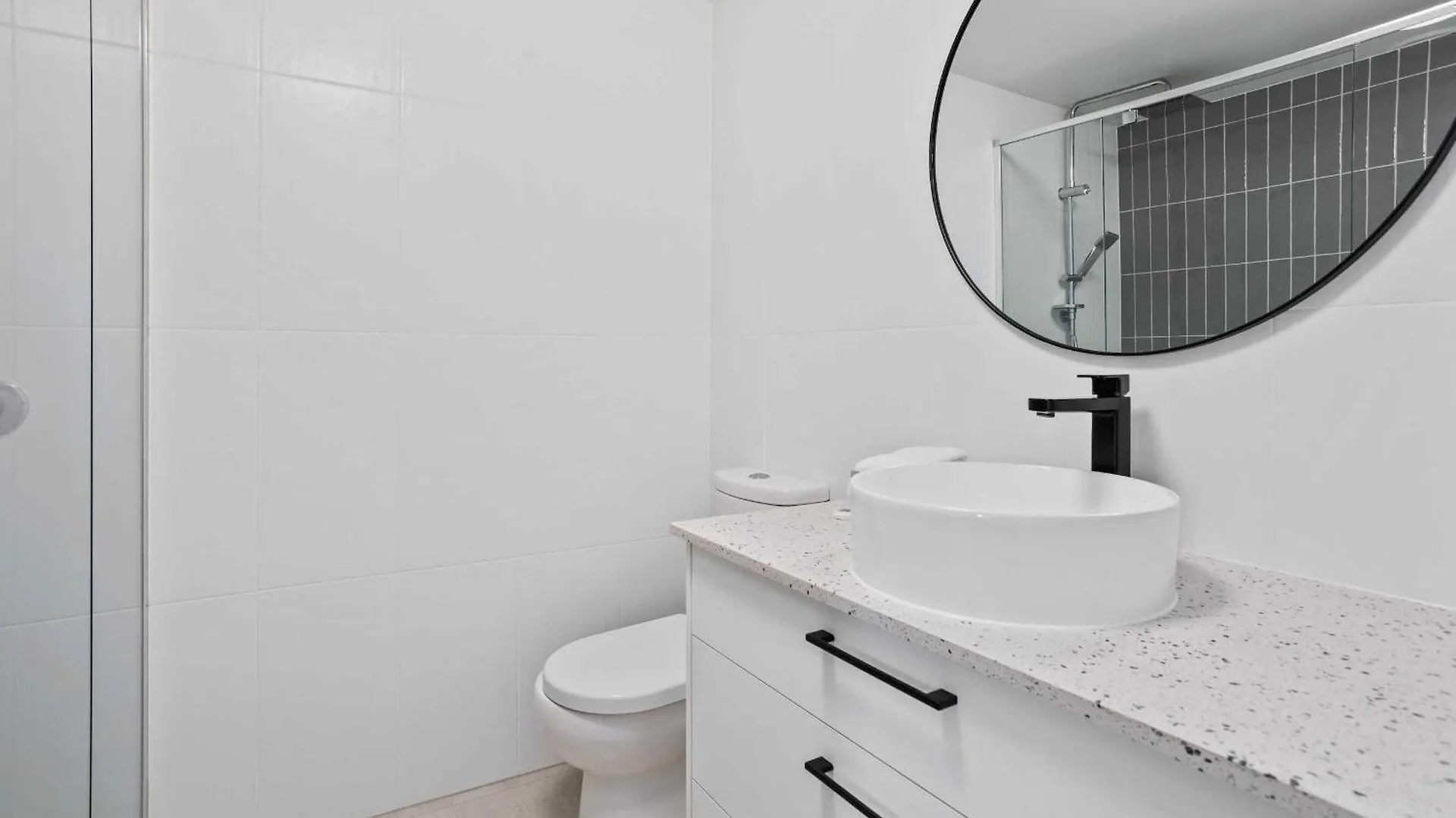 Ferienwohnung Relax In Luxury At Sunrise Cove Gold Coast
