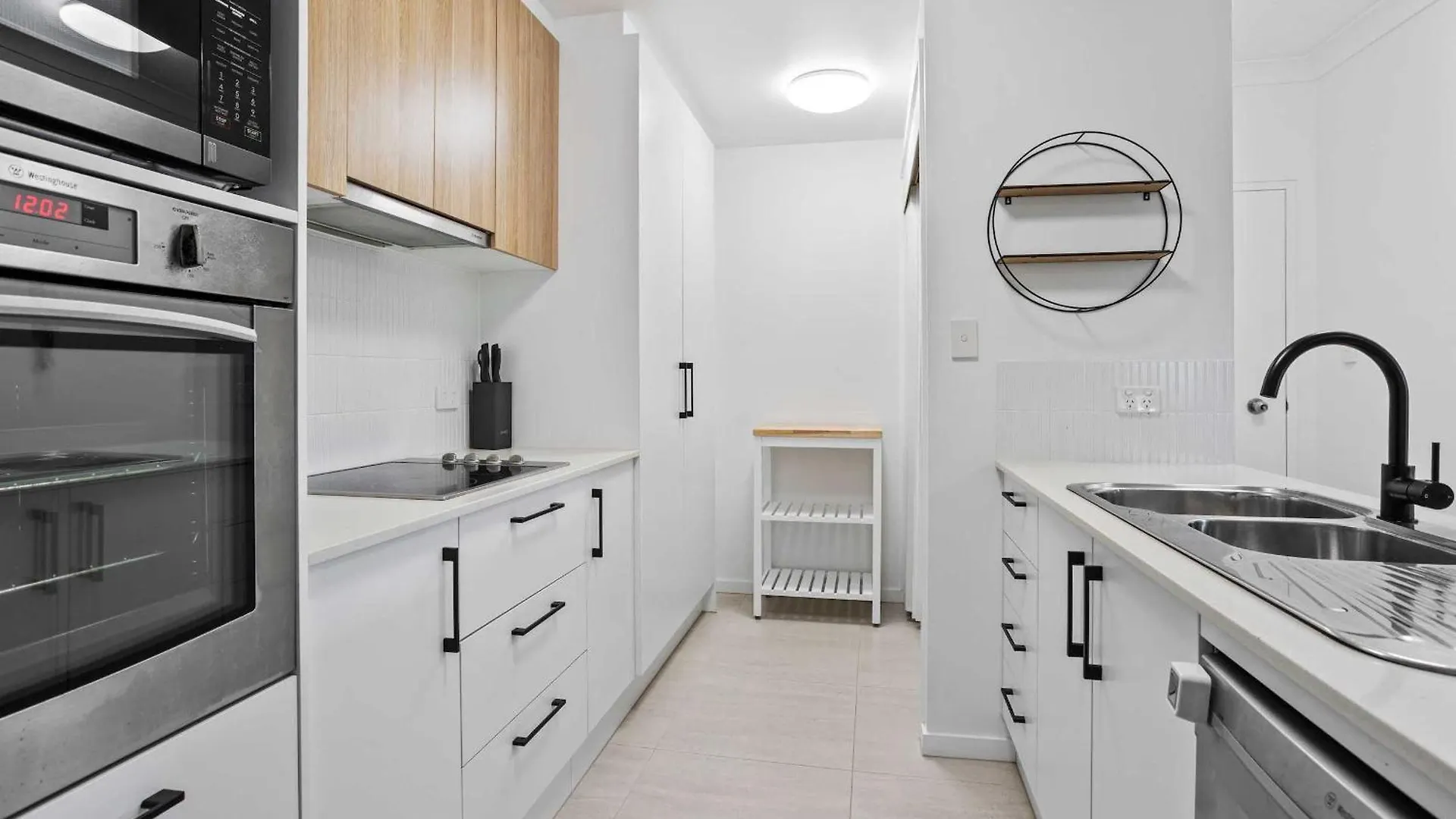 Ferienwohnung Relax In Luxury At Sunrise Cove Gold Coast Australien