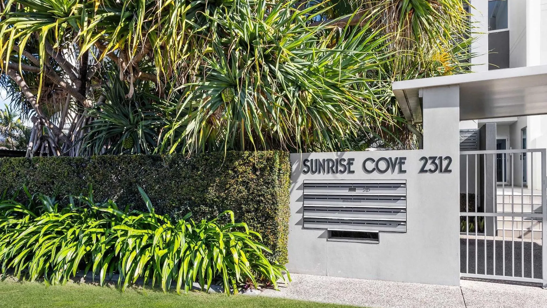 Ferienwohnung Relax In Luxury At Sunrise Cove Gold Coast 0*,